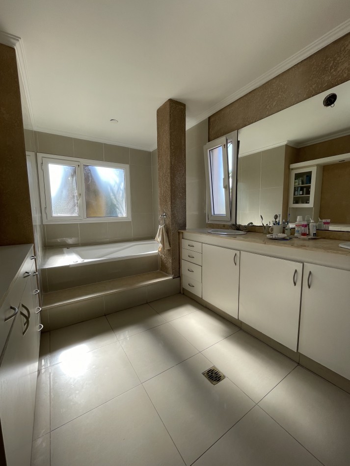 COUNTRY MARCOS PAZ, YERBA BUENA