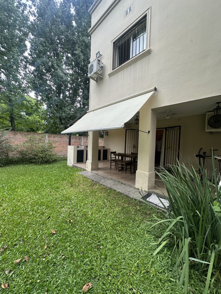 VICTORIA O´CAMPO Y B. 9 DE JULIO, YERBA BUENA.