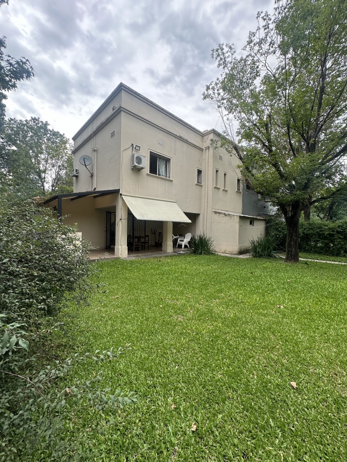 VICTORIA O´CAMPO Y B. 9 DE JULIO, YERBA BUENA.